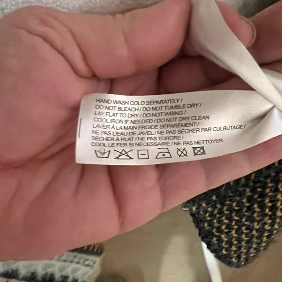 Anama - purchased at Sundance Catalog. Aztec print. Boho. EUC! Size XS. - Picture 5 of 9